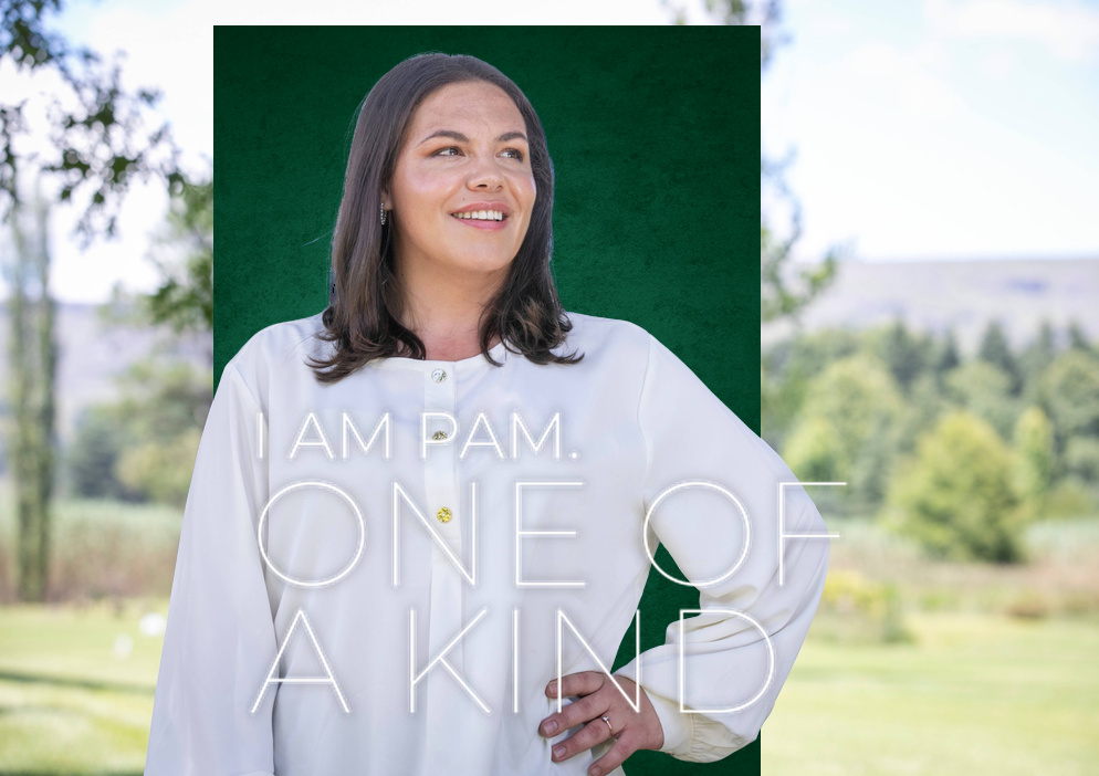 Jade Lloyd, your trusted property expert in the Pam Golding PropertiesUnderberg office.