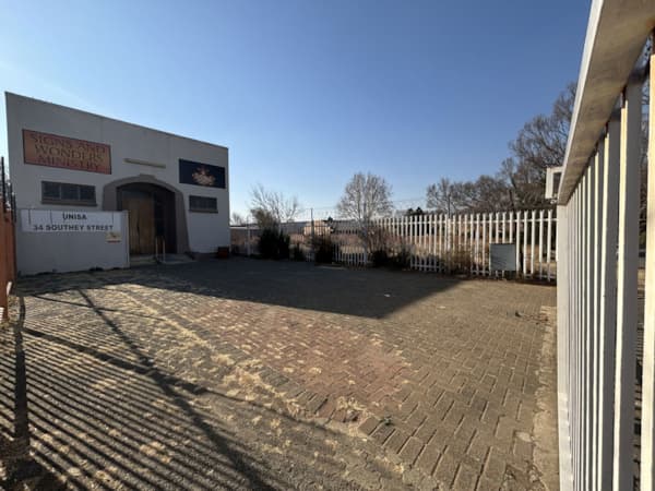 534 m2 Commercial Building For Sale | Harrismith | 1BTH1671513 | Pam ...