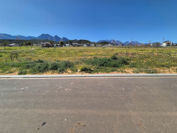 434 m&sup2; vacant land for sale in Altona Village