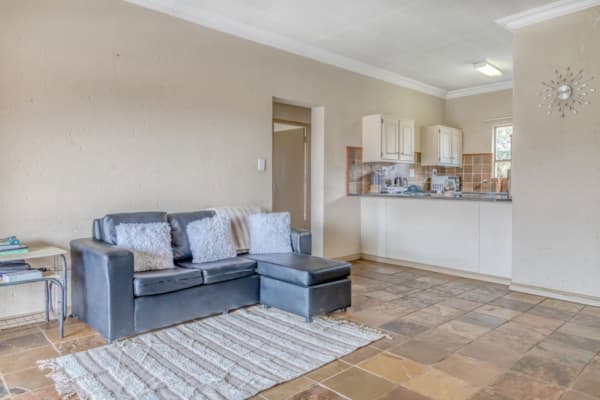 1 bedroom bachelor apartment for sale in Weltevredenpark