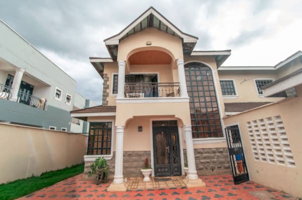 4 bedroom house for sale in Syokimau (Kenya)